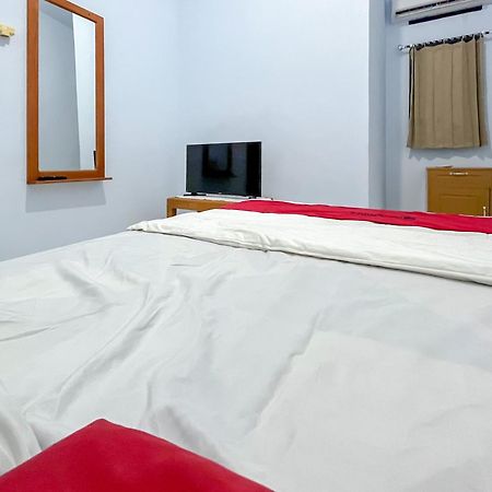Reddoorz Syariah At Home Ampana Guest House Ampana Kota Zewnętrze zdjęcie