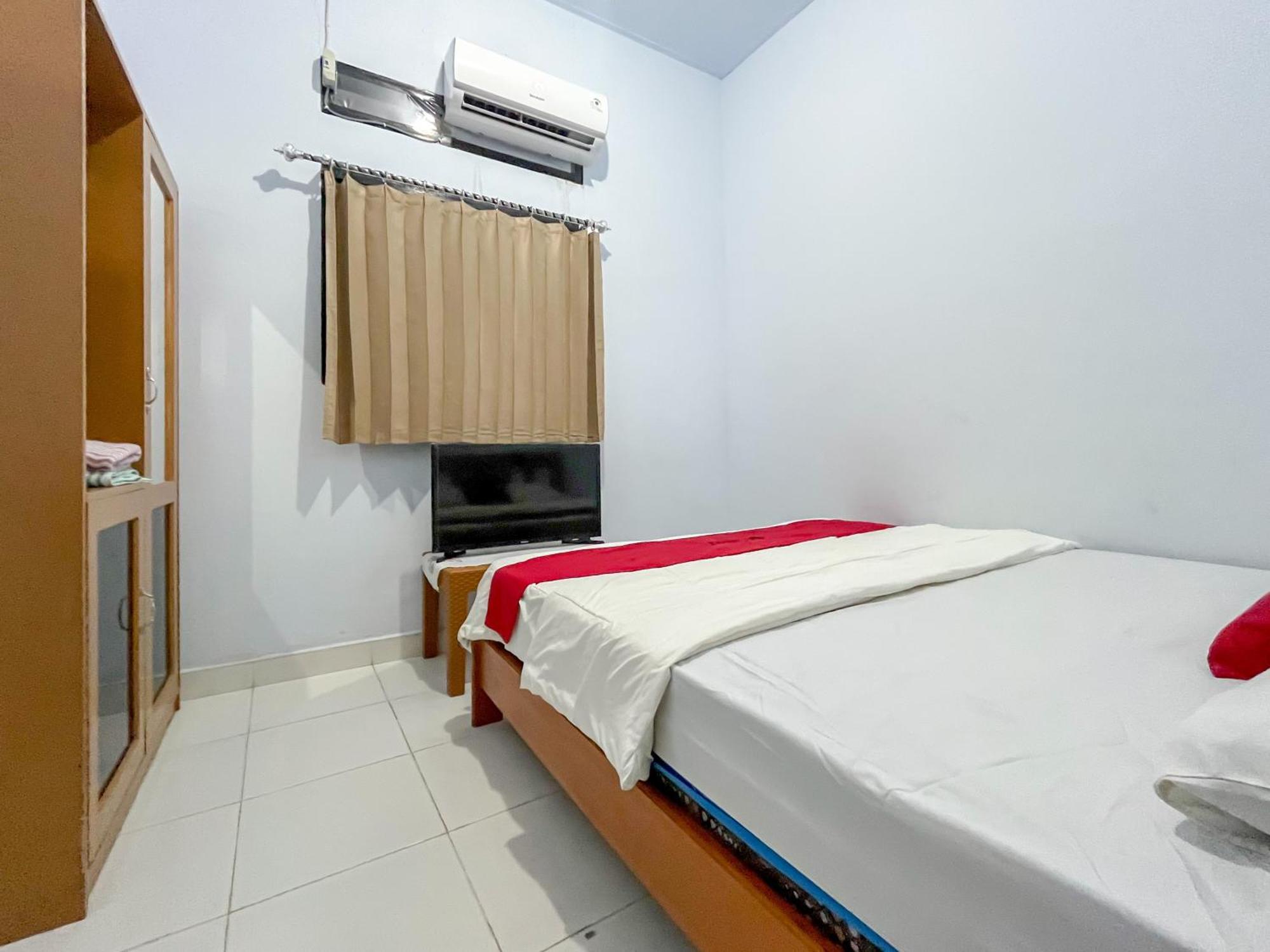 Reddoorz Syariah At Home Ampana Guest House Ampana Kota Zewnętrze zdjęcie