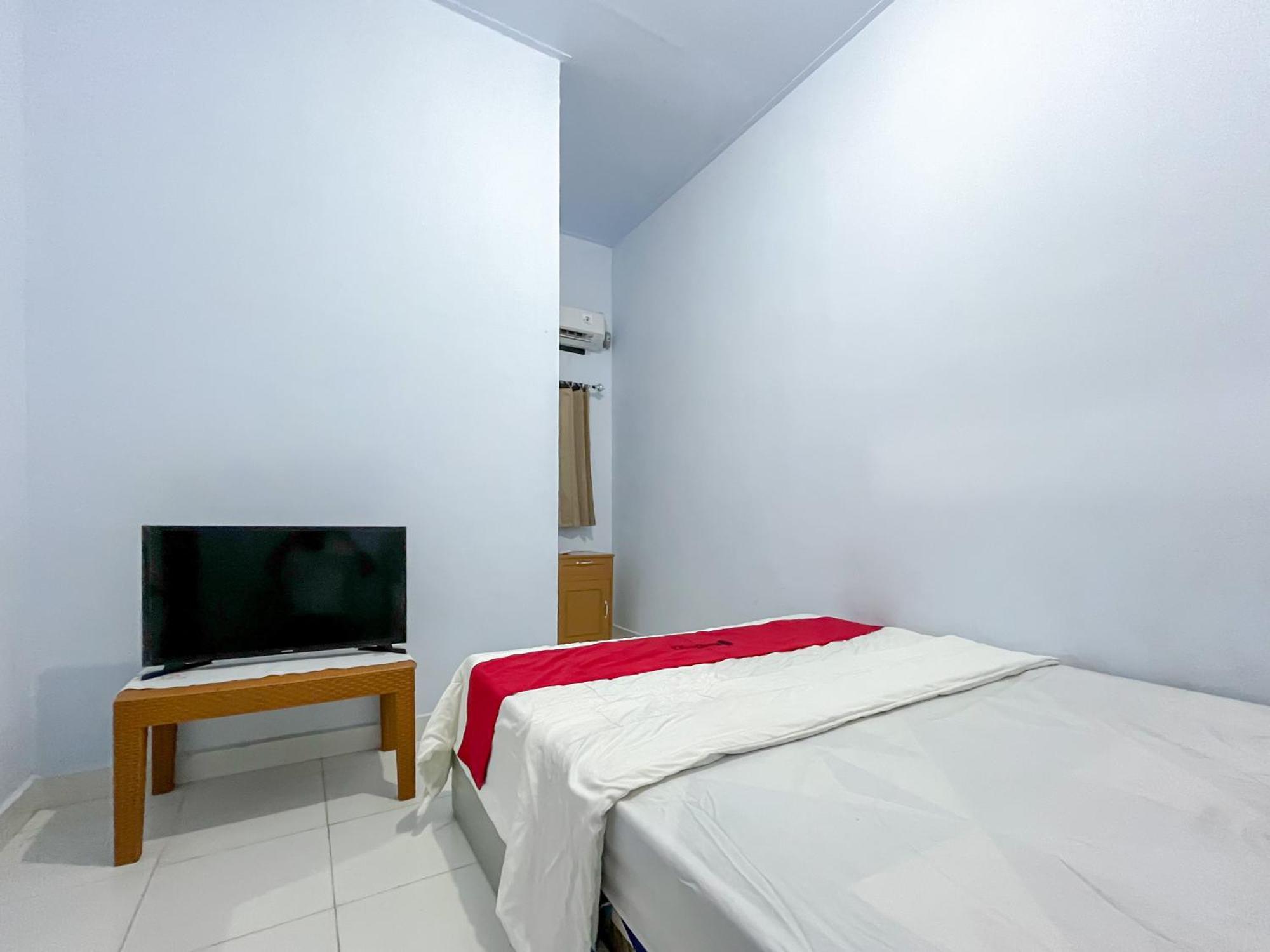 Reddoorz Syariah At Home Ampana Guest House Ampana Kota Zewnętrze zdjęcie